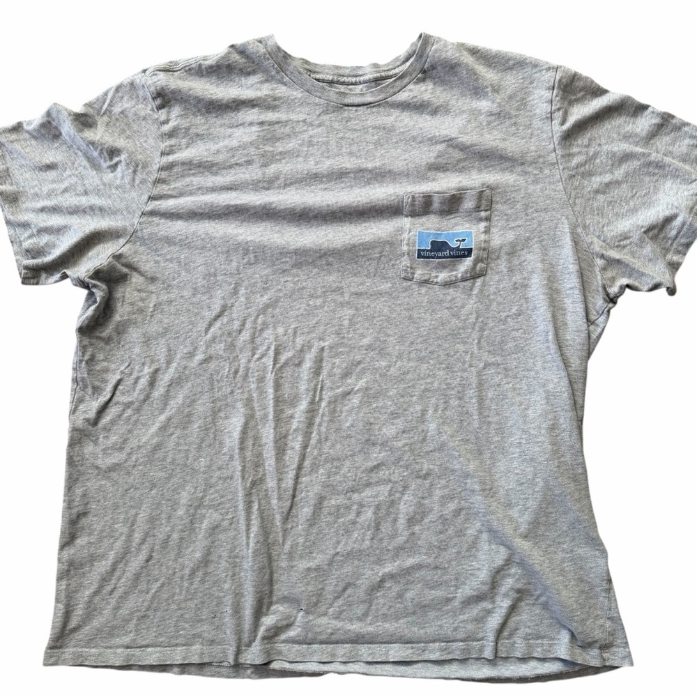 Vineyard Vines Men’s Graphic Tee XXL - flaws